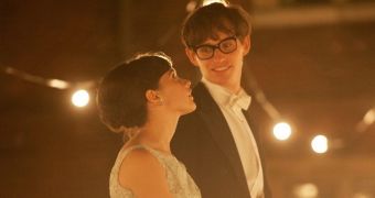 First trailer for Stephen Hawking biopic hits the public eye