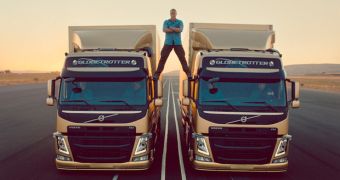 Jean Claude Van Damme performing his signature stunt on two Volvo trucks
