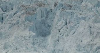 Largest iceberg breakup ever caught on camera in Greenland