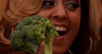 Watch: Tia Mowry Puts On Lettuce Apron, Talks About Her Life as a Vegan