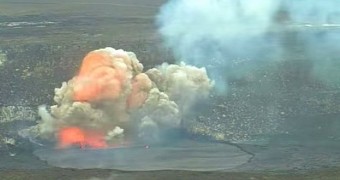 Researchers film exploding volcano in Hawaii