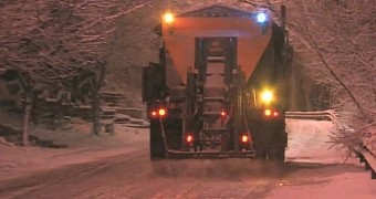 Science video explains why we use salt to defrost roads and streets