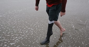 Water Leg, a Prosthetic for Rainy Days
