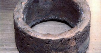 A picture of an old sample of weapons-grade plutonium