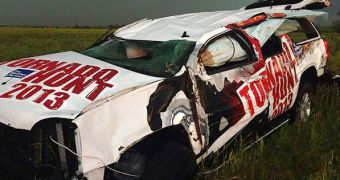 Weather Channel Van Crashes, Hit by Oklahoma Tornado