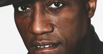 Wesley Snipes does April 2010 issue of GQ, says he’s ready for jail