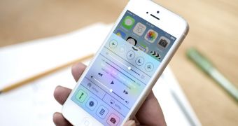 iOS 7 running on iPhone 5
