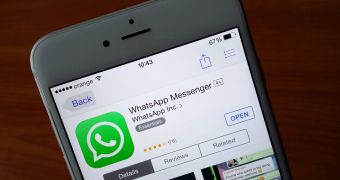 WhatsApp Is Barely Usable on iPhone 6 Plus – Gallery