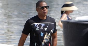 White House Explains Mention in Jay-Z’s “Open Letter” – Video