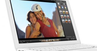 White unibody MacBook (late 2009 model)