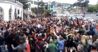 Whitney Houston Honored with Flash Mob in San Francisco