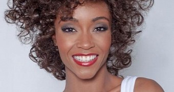 YaYa DaCosta played Whitney Houston in Lifetime biopic “Whitney”