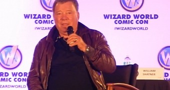 William Shatner fuels more rumors about “Star Trek” cameo on 2014 Wizard World Nashville Comic Con appearance