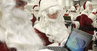 Santa with a Windows 7 laptop