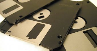 Floppy disk drives no longer work on Windows 10