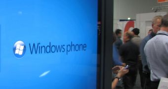 Windows Phone 7 Support Options