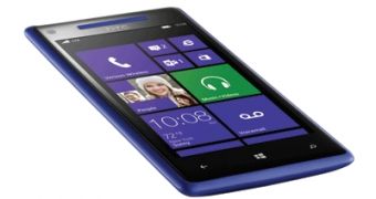 Windows Phone 8 Users Report Random Reboots