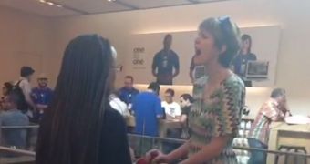 Woman Has Complete Meltdown at Apple Store, Caught on Video