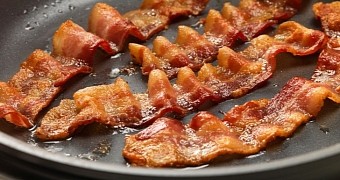 Woman arrested after using bacon to start a fire
