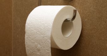 Families say replacing toilet paper with pieces of cloth is not all that bad