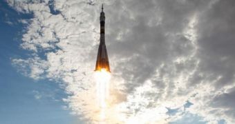 Soyuz TMA-05M launches to the ISS, on Sunday, July 15, 2012