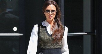 “World’s Worst Hotel Guest” Victoria Beckham Pens Essay on Humility