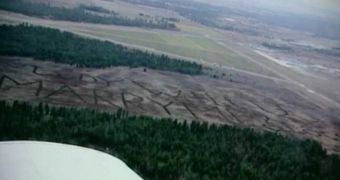 A farmer from Washington proposes to his girlfriend with a grand gesture