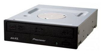 Writing BDXL Disks Possible with Pioneer's New Blu-Ray Writer