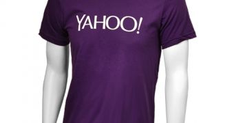 Yahoo will still be offering t-shirts to security researchers