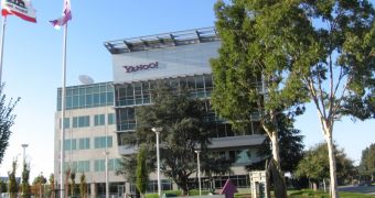 Yahoo Postpones Annual Board Meeting
