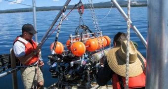 Experts conducting research on the bottom of Yellowstone Lake, which is teeming with life