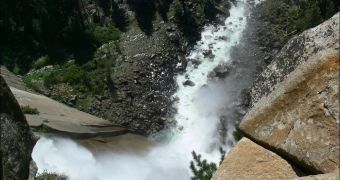 Yosemite Swimmer Falling Down 600-Foot (182-Meter) Waterfall Still Missing