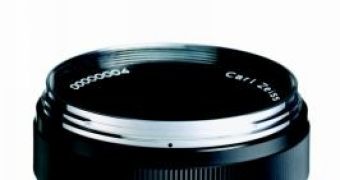 Zeiss Announces Manual ZK Lenses for Pentax DSLRs
