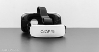 Alcatel IDOL 4S VR headset