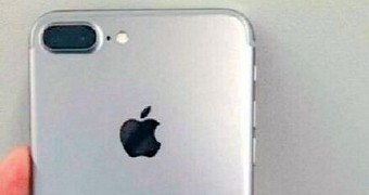 Alleged iPhone 7 photo showing the dual cameras