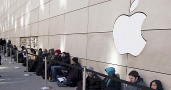 The iPhone X could once again lead to lines in front of Apple Stores