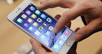 Hackers threaten to remotely wipe iPhones
