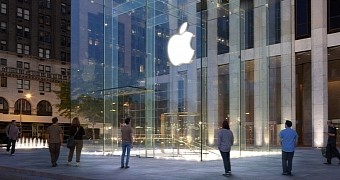 Apple seeks bigger sales in China