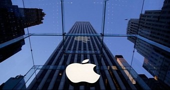 Apple announces plans to accelerate US economy