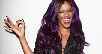 Azealia Banks gets into nasty altercation with a French couple and a flight attendant on flight from NYC to LA