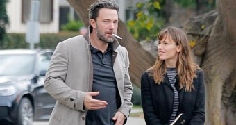 Ben Affleck has a plan to outsmart Jennifer Garner and get full custody of the children, claims spy