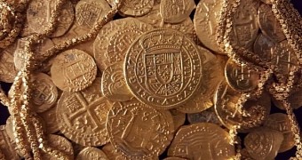 Centuries-Old Treasure Worth $1M (€0.9M) Pulled from Sunken Fleet