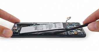 Battery inside a Samsung phone