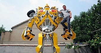 Man builds life-size Transformer