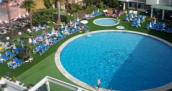 Debian SunCamp 2017 is hosted at Hotel Anabel