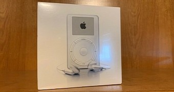 Original iPod on sale on eBay