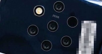 The five cameras on the back of the TA-1094 leaked device