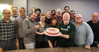 Anniversary cake received by Microsoft