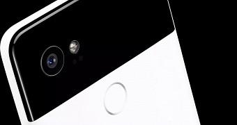 Google Pixel 2 in white and black