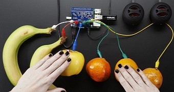 Raspberry Pi will allow you to play a banana piano